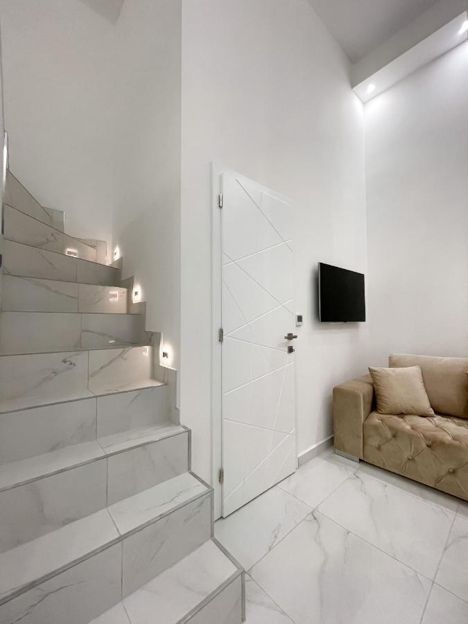St Stephen Luxury Apartment ブダペスト エクステリア 写真